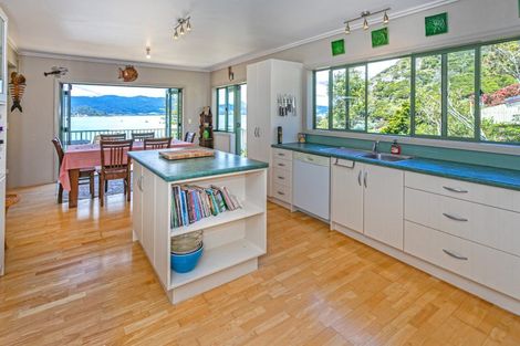Photo of property in 2445 Wyuna Bay Road, Wyuna Bay, Coromandel, 3581