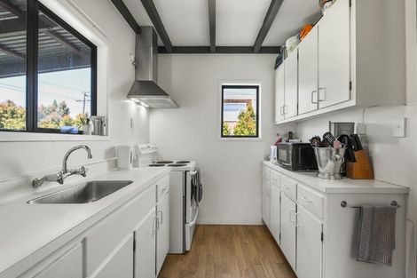 Photo of property in 1/87 Manuka Road, Bayview, Auckland, 0629