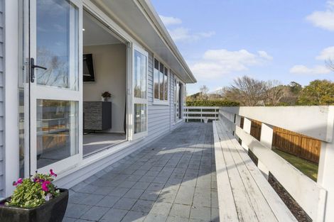 Photo of property in 5 Heaphy Street, Westown, New Plymouth, 4310