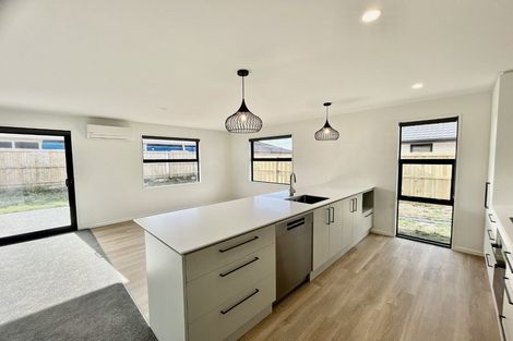 Photo of property in 5 Edgar Way, Rolleston, 7614