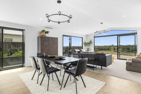 Photo of property in 9 Kahawai Place, Omokoroa, 3114