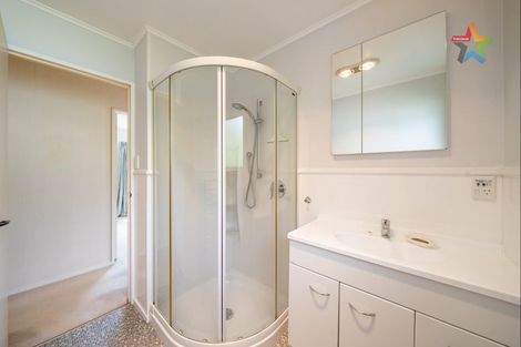 Photo of property in 11 Mokopuna Grove, Stokes Valley, Lower Hutt, 5019