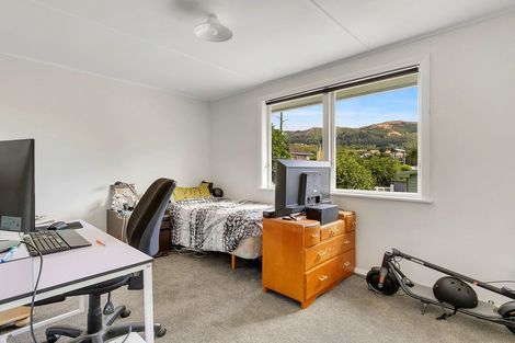 Photo of property in 67 Bell Street, Tawa, Wellington, 5028