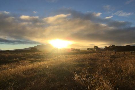 Photo of property in 210 Mirikau Road, Warea, New Plymouth, 4381
