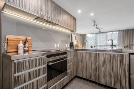 Photo of property in Canvas Apartments, 7/307 Willis Street, Te Aro, Wellington, 6011