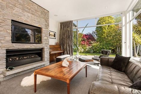 Photo of property in 8 Royds Street, Fendalton, Christchurch, 8014