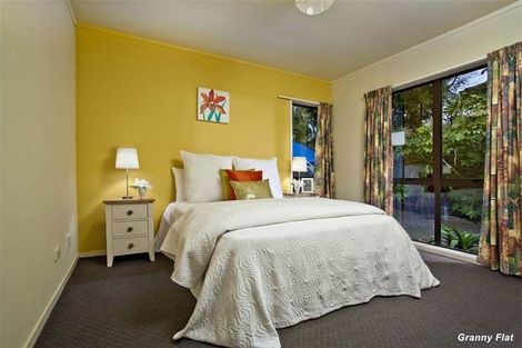 Photo of property in 6 Shiloh Way, Greenhithe, Auckland, 0632