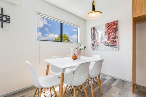 Photo of property in 5 Parrs Cross Road, Henderson, Auckland, 0612