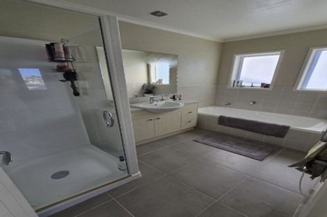Photo of property in 11 Harwich Court, Gulf Harbour, Whangaparaoa, 0930