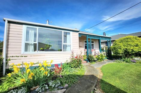 Photo of property in 72 Perth Street, South Hill, Oamaru, 9400