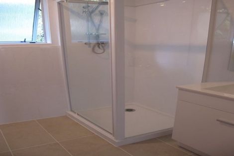 Photo of property in 1/25 Sapphire Place, Bayview, Auckland, 0629