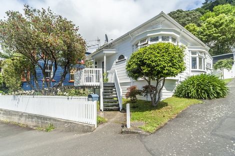 Photo of property in 29 Patanga Crescent, Thorndon, Wellington, 6011