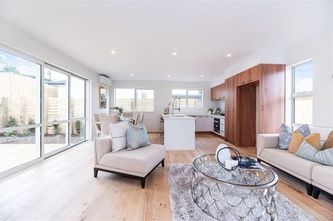 Photo of property in 14a Coniston Avenue, Te Atatu South, Auckland, 0610