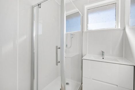 Photo of property in 9/85 Edmonton Road, Henderson, Auckland, 0612