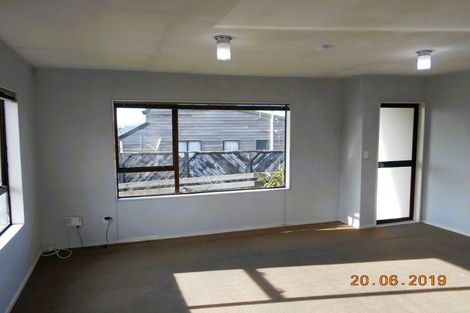 Photo of property in 7 Jasmine Grove, Maungaraki, Lower Hutt, 5010