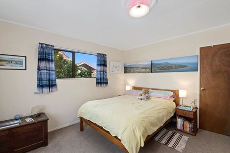 Photo of property in 22 Sunset Terrace, Waikanae Beach, Waikanae, 5036