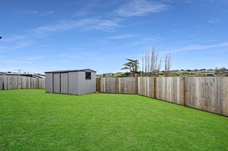 Photo of property in 2 Bragato Way, Te Kauwhata, 3710