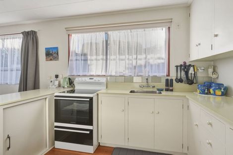 Photo of property in 11 Bell Crescent, Concord, Dunedin, 9018