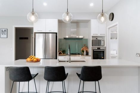 Photo of property in 2 Jacks Point Rise, Jacks Point, Queenstown, 9371