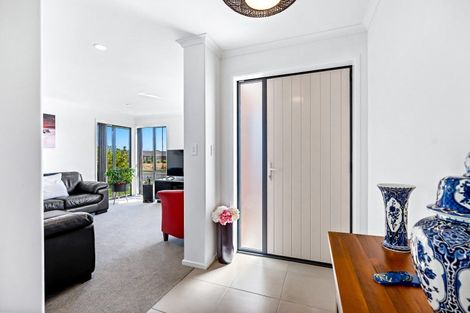 Photo of property in 20 Kowi Lakes Drive, One Tree Point, 0118