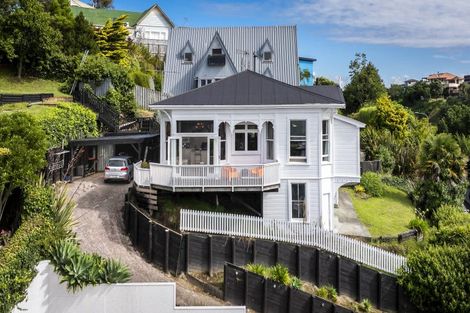 Photo of property in 4 Fitzroy Road, Bluff Hill, Napier, 4110