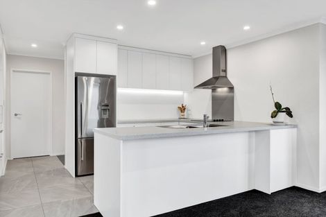 Photo of property in 9 Piharau Crescent, Hurdon, New Plymouth, 4310