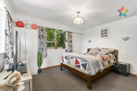 Photo of property in 89 Miromiro Road, Normandale, Lower Hutt, 5010