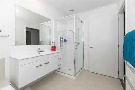 Photo of property in 60 Edgeview Crescent, Fitzroy, Hamilton, 3206