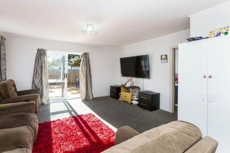 Photo of property in 3/15a Lane Street, Wallaceville, Upper Hutt, 5018