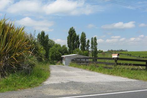 Photo of property in 106 Riverhead Road, Kumeu, 0892