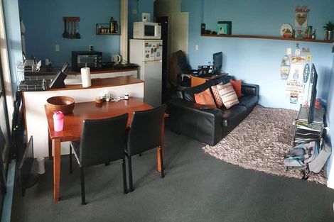 Photo of property in 9 Walnut Lane, Browns Bay, Auckland, 0630