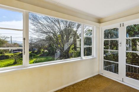 Photo of property in 11 Winara Avenue, Waikanae, 5036
