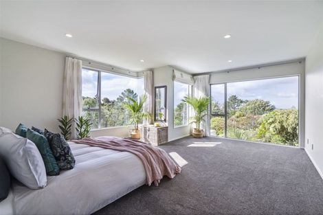 Photo of property in 19a Peter Terrace, Castor Bay, Auckland, 0620