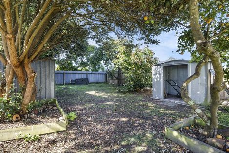Photo of property in 18 Dunstan Street, Otaki, 5512