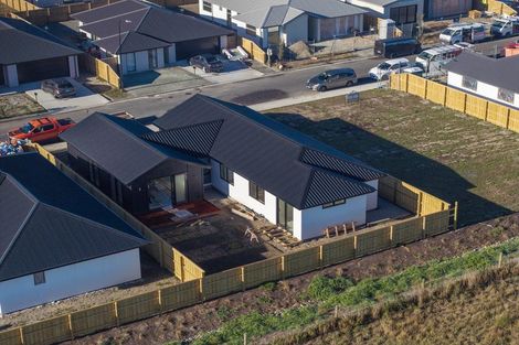 Photo of property in 39 Mehrtens Crescent, Woodend, 7691