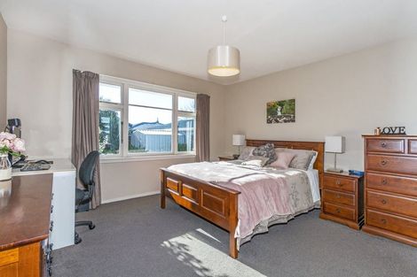 Photo of property in 1/69 Dunedin Street, Redwood, Christchurch, 8051