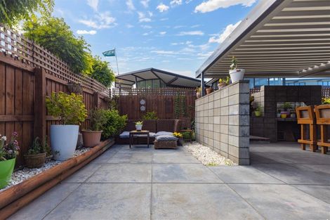 Photo of property in 127 Saint Johns Street, Bromley, Christchurch, 8062