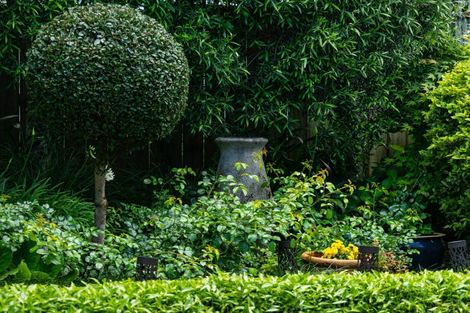 Photo of property in 3 Admirals Court Drive, Greenhithe, Auckland, 0632