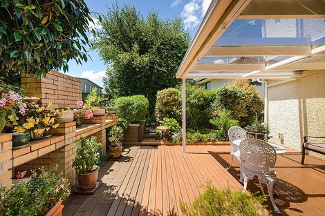 Photo of property in 3 The Glen, Hokowhitu, Palmerston North, 4410