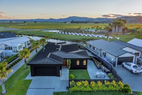 Photo of property in 33 Montia Close, Papamoa Beach, Papamoa, 3118