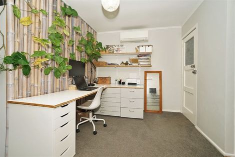 Photo of property in 23 Anthony Crescent, Bader, Hamilton, 3206