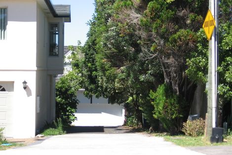 Photo of property in 1/262 Onewa Road, Birkenhead, Auckland, 0626