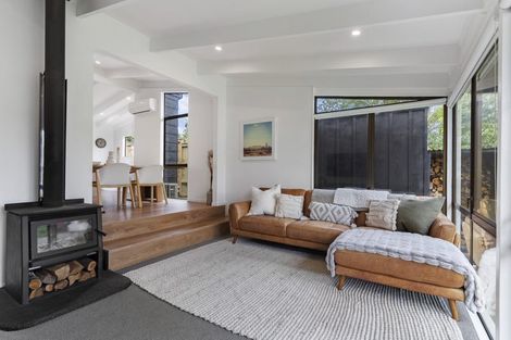 Photo of property in 115 Brook Place, Whangamata, 3620