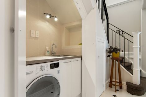 Photo of property in 63 Harbour View Road, Omokoroa, 3114