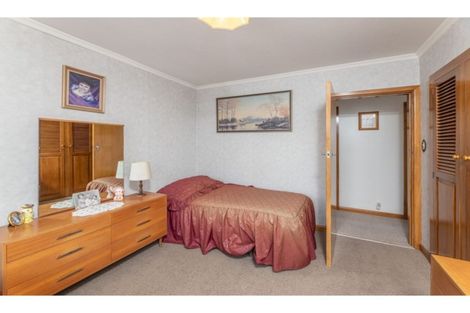 Photo of property in 4 Fenhall Street, Russley, Christchurch, 8042