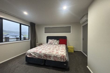 Photo of property in 32 Atherton Terrace, Churton Park, Wellington, 6037