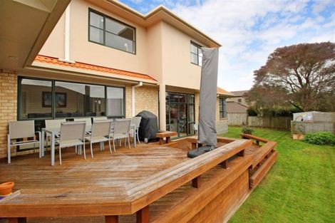 Photo of property in 19 Manara Place, The Gardens, Auckland, 2105