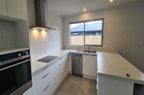 Photo of property in 23 Saint Michael Crescent, One Tree Point, 0118