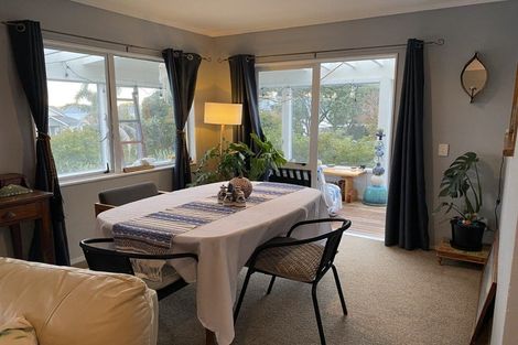 Photo of property in 18 Kohutuhutu Road, Raumati Beach, Paraparaumu, 5032