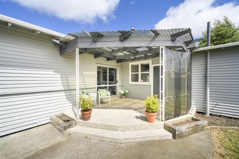 Photo of property in 5 Humphrey Street, Marton, 4710